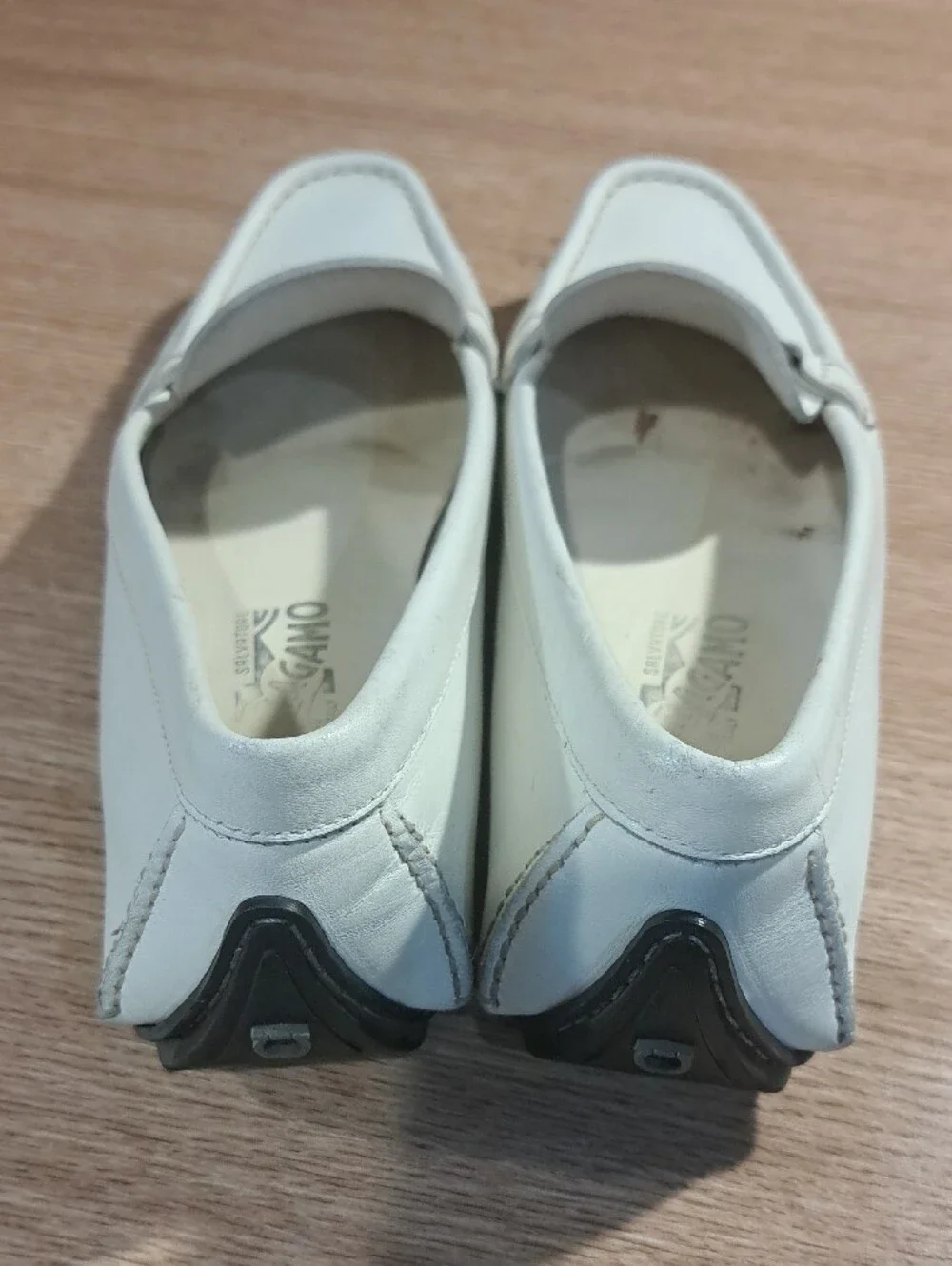 Salvatore Ferragamo Gancini Driving Flats 9.5 - Picture 5 of 14